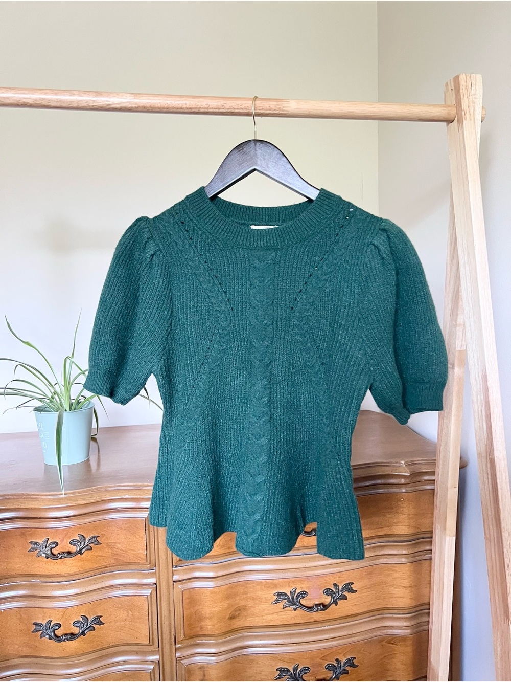entro Emerald Green Puff-Sleeve Knit Sweater Top
